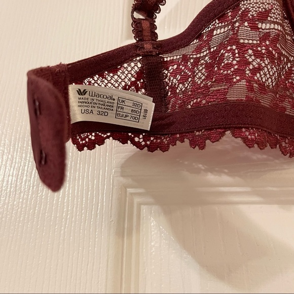 Wacoal Embrace Lace Bra - Picture 7 of 8